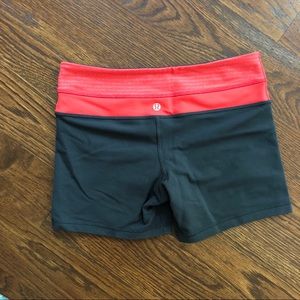 Size 6 lululemon shorts